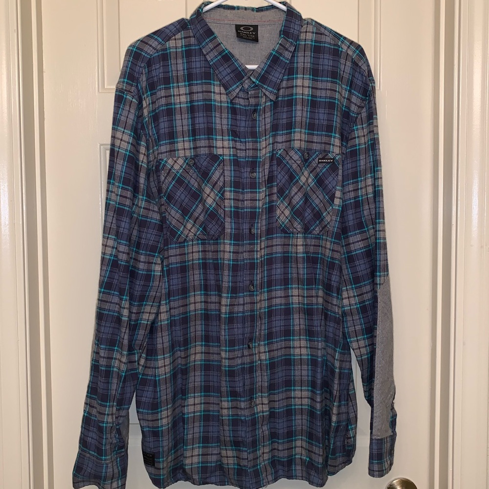 Oakley Flannel